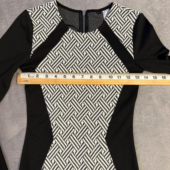 H&M Bodycon Mini Dress Size 4 Small Y2K Old Money Monochrome Chic Minimalist - Picture 2 of 7